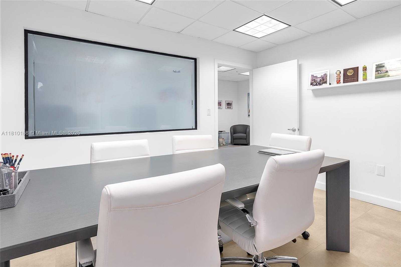 Small Image of 1110 BRICKELL AVE #806, Miami Number 21