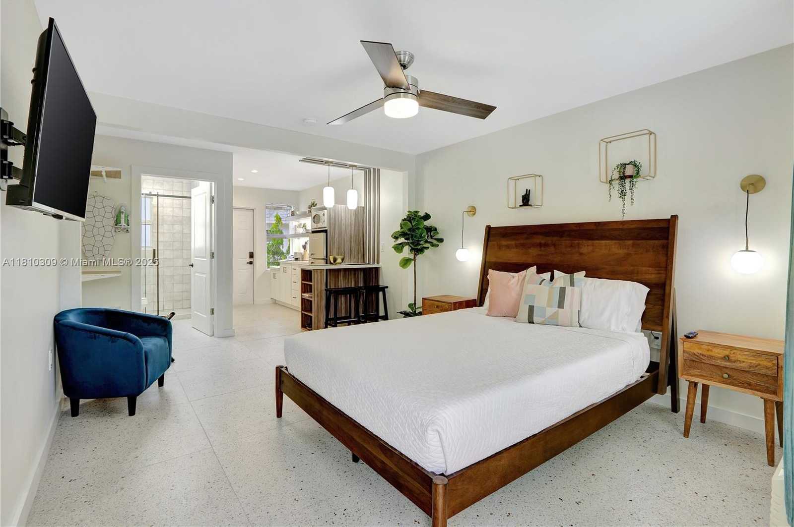 Small Image of Delray Beach Number 23