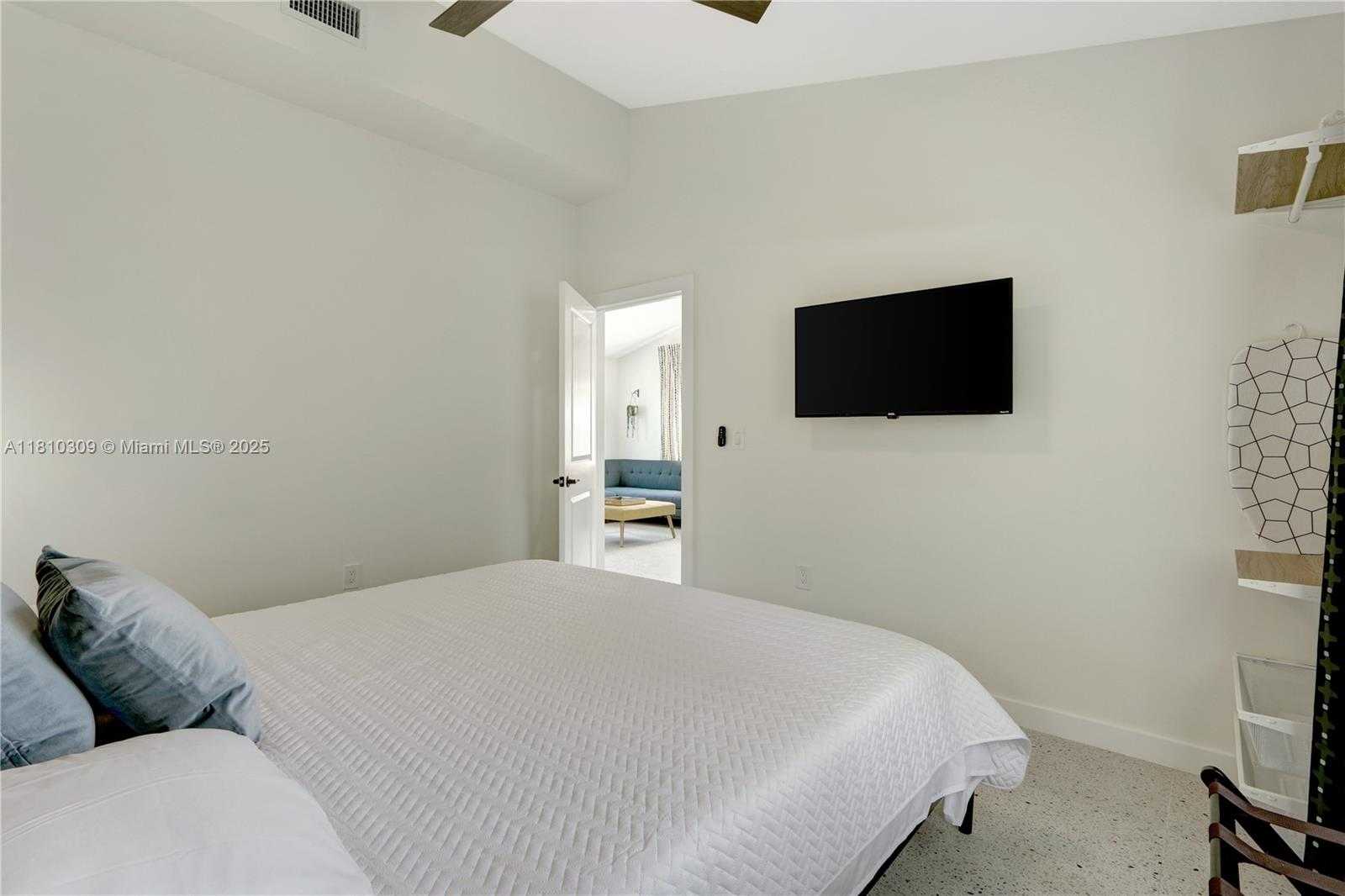 Small Image of Delray Beach Number 39