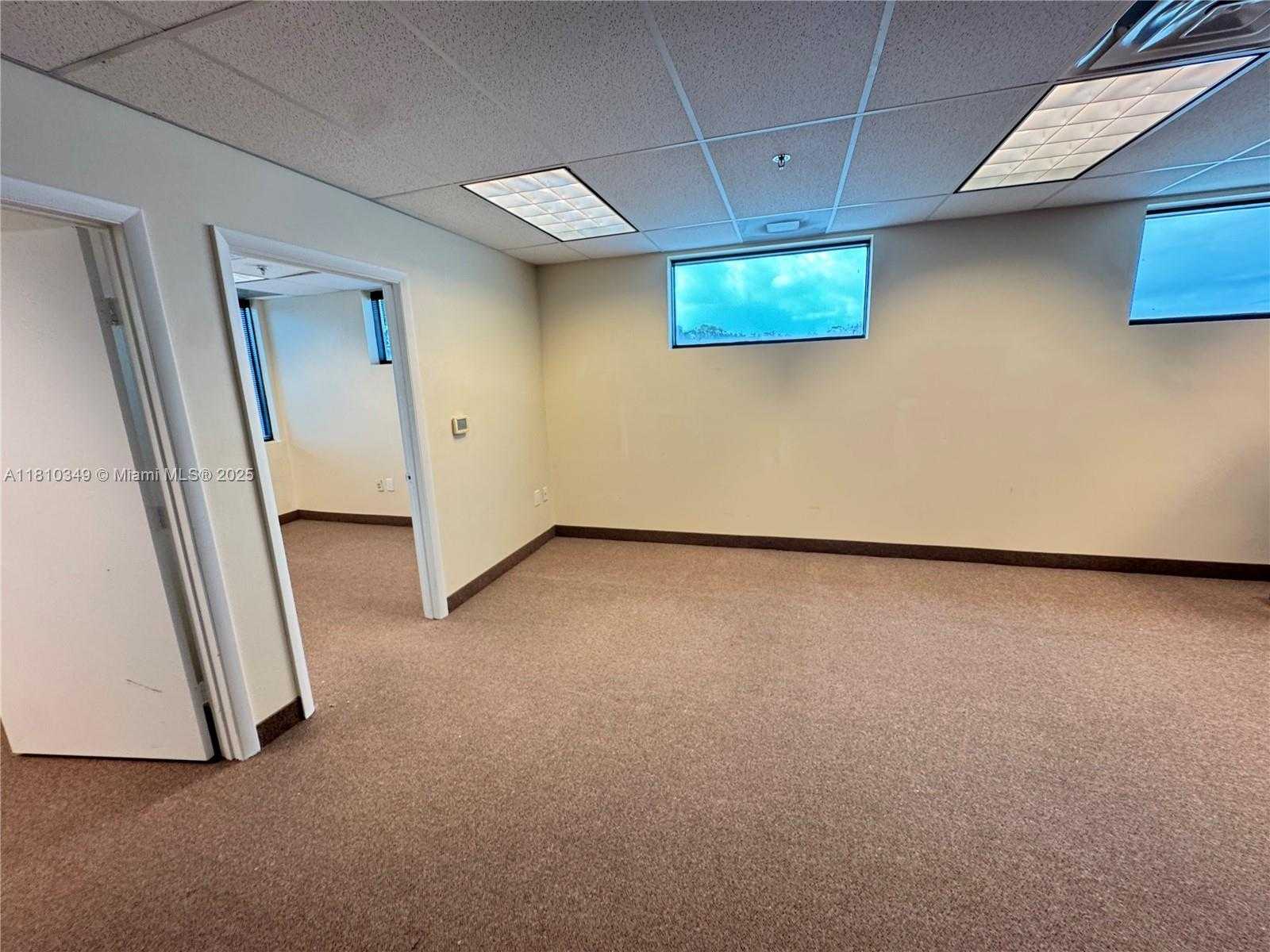 Small Image of 2870 STIRLING RD, Hollywood Number 10