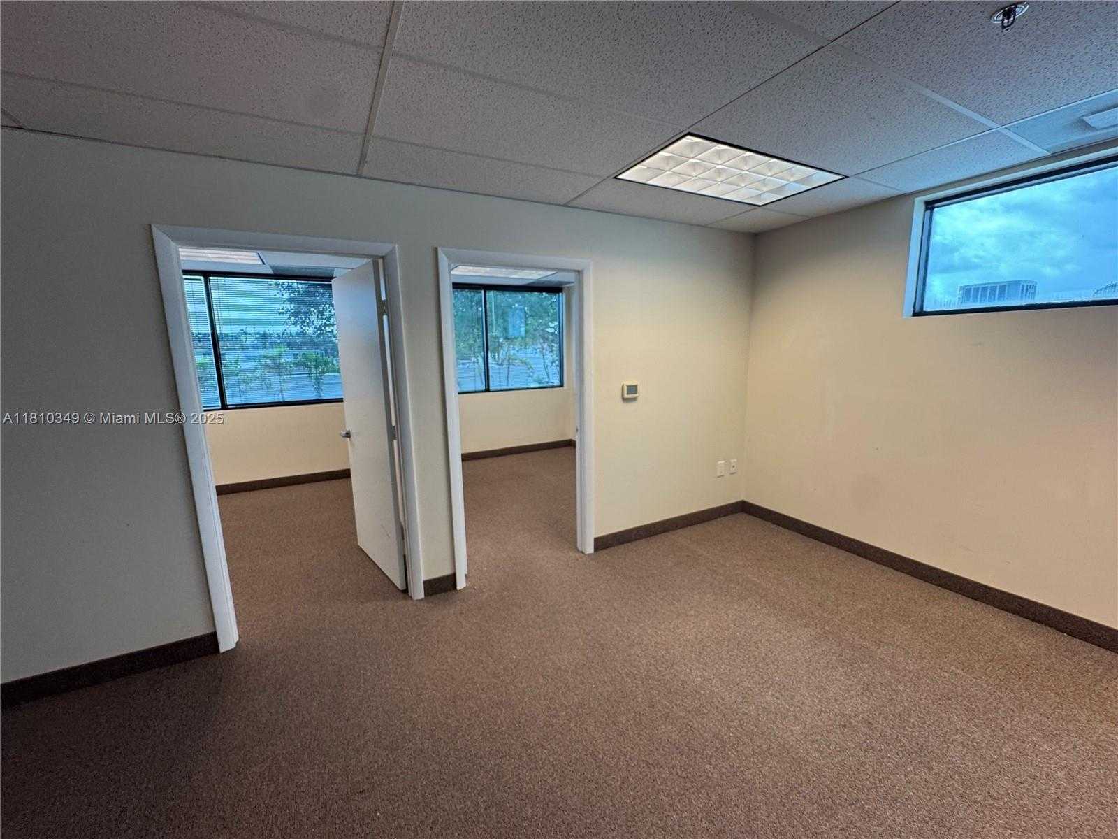Small Image of 2870 STIRLING RD, Hollywood Number 9
