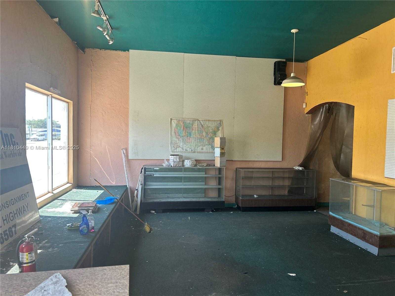 Small Image of 1318 NORTH FEDERAL HWY #1318, Hollywood Number 4
