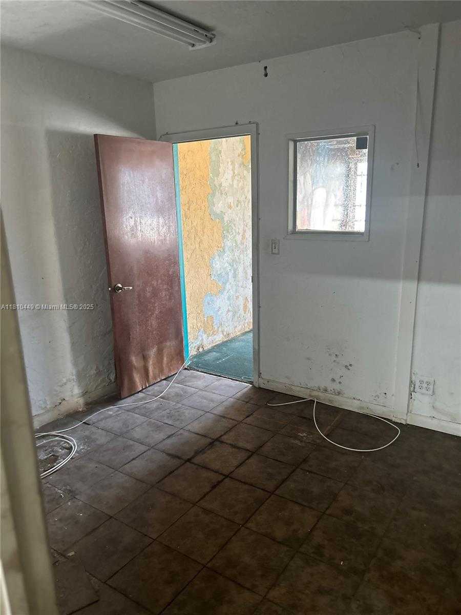 Small Image of 1318 NORTH FEDERAL HWY #1318, Hollywood Number 8