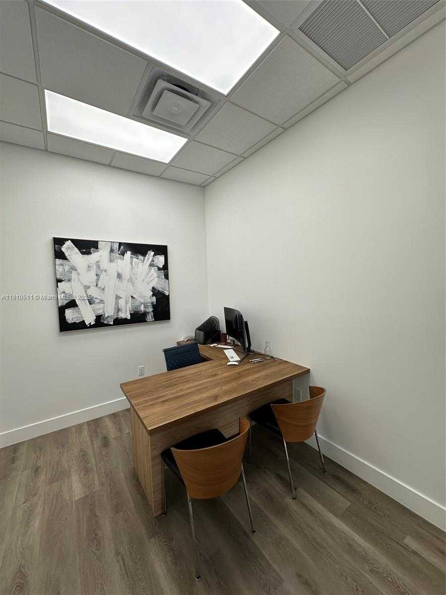 Small Image of 4875 VOLUNTEER RD #200, Davie Number 6