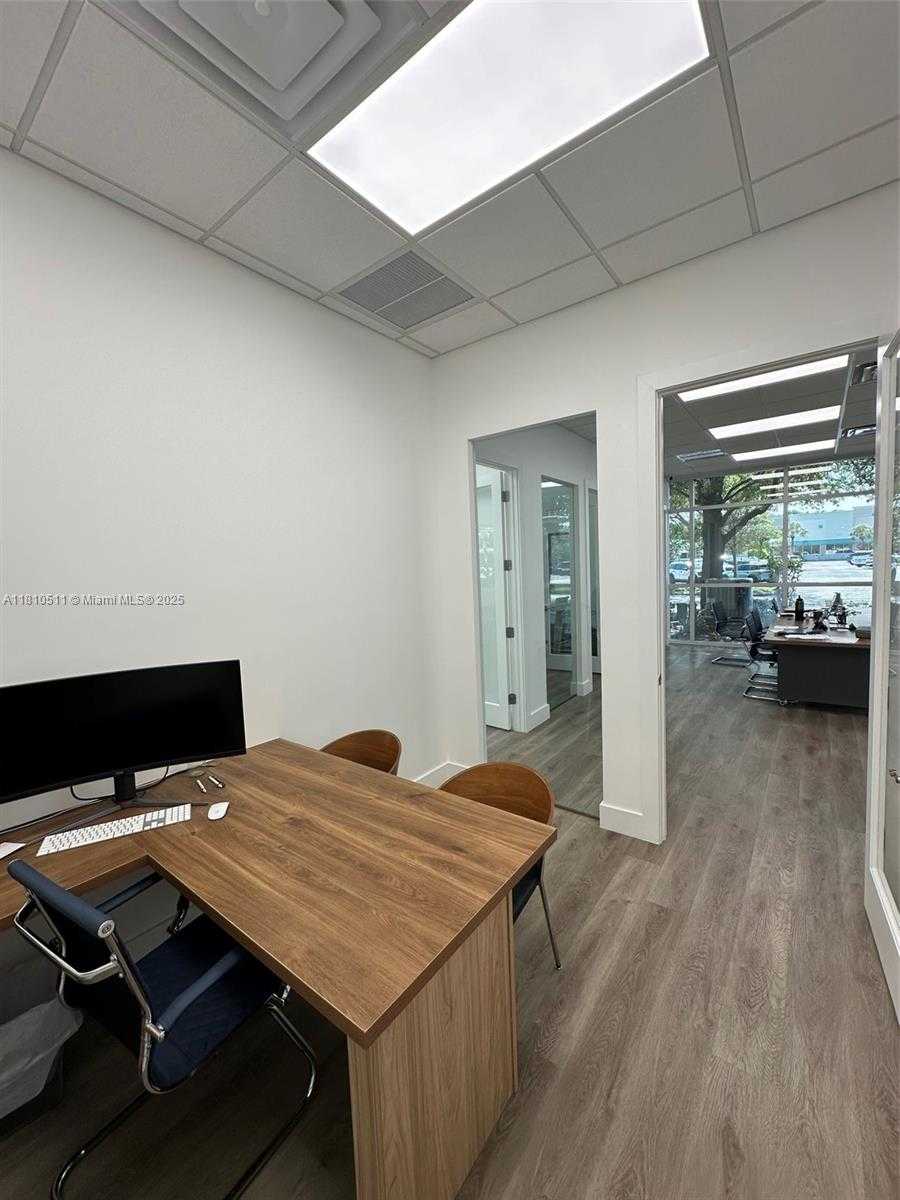 Small Image of 4875 VOLUNTEER RD #200, Davie Number 7
