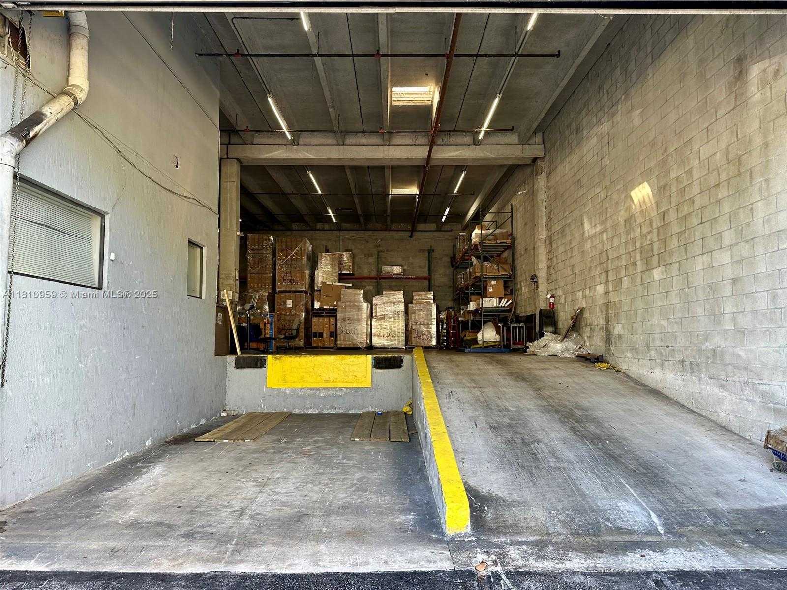 Small Image of 2000 NORTH WEST 93RD AVE, Doral Number 2
