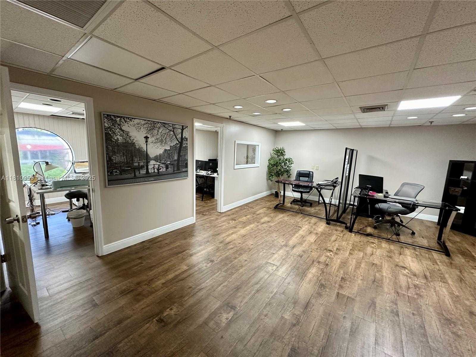 Small Image of 2000 NORTH WEST 93RD AVE, Doral Number 5