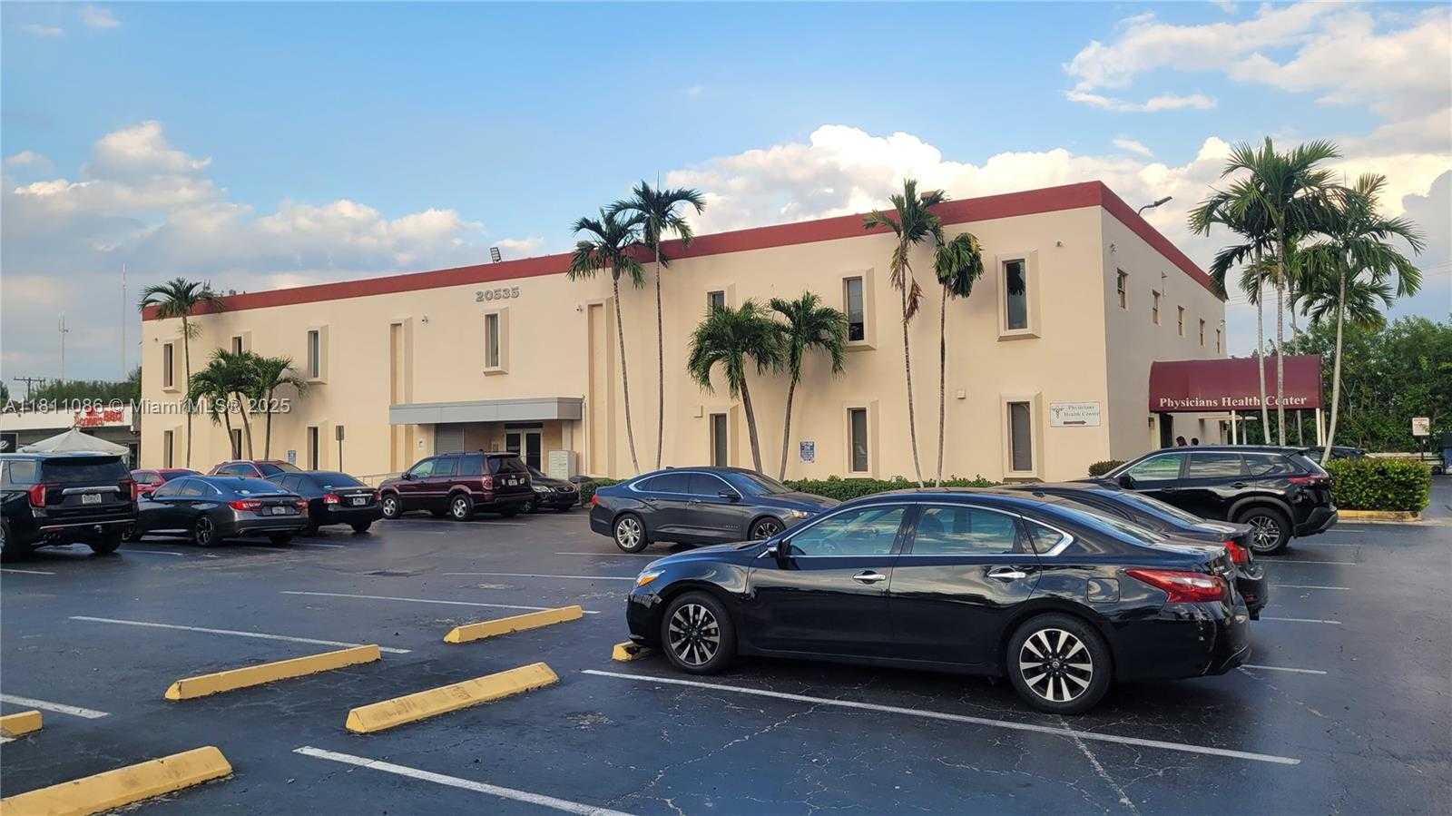Small Image of Miami Gardens Number 3