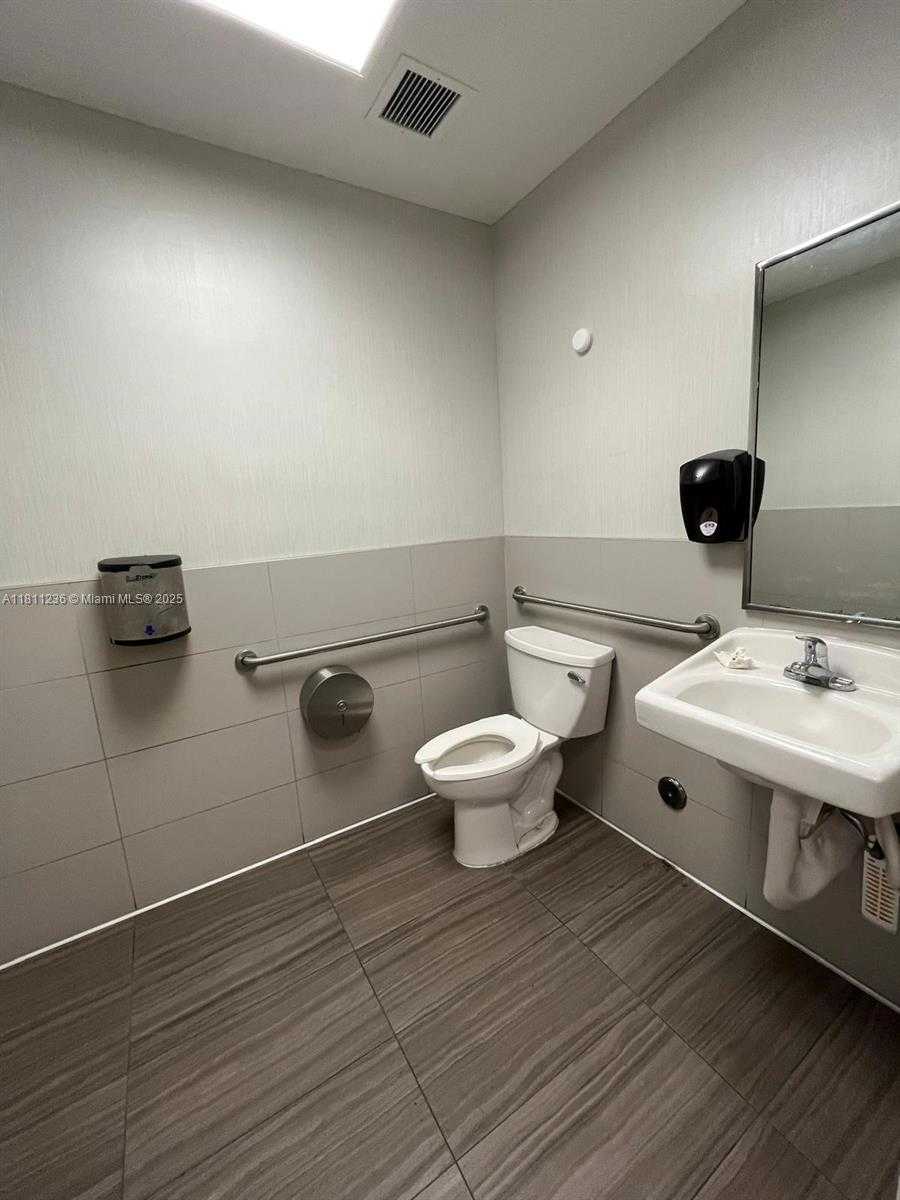 Small Image of 10101 WEST COMMERCIAL BLVD #10121, Tamarac Number 12