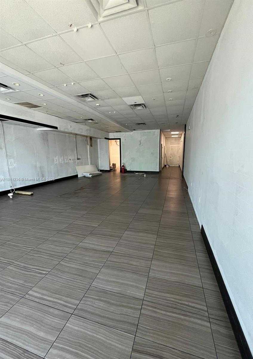 Small Image of 10101 WEST COMMERCIAL BLVD #10121, Tamarac Number 13