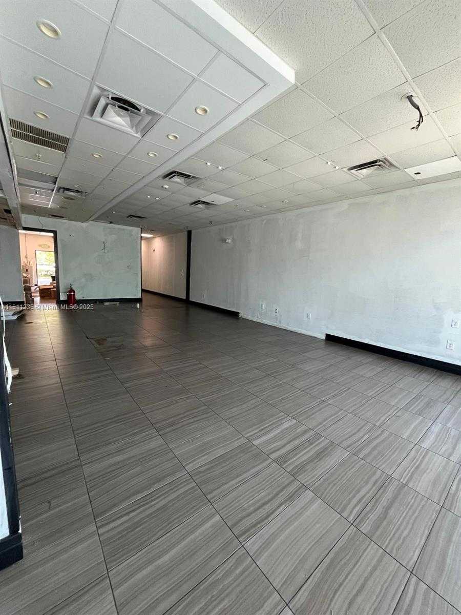 Small Image of 10101 WEST COMMERCIAL BLVD #10121, Tamarac Number 14