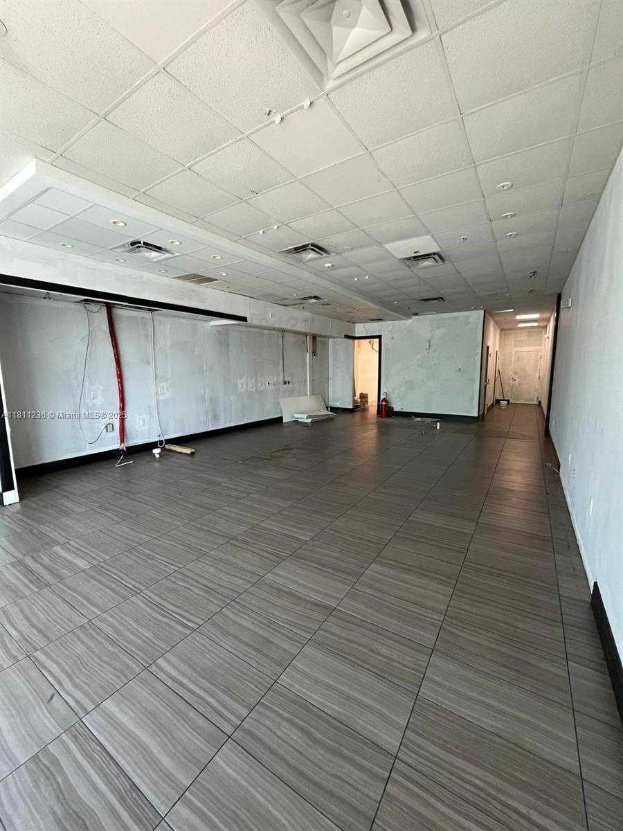 Small Image of 10101 WEST COMMERCIAL BLVD #10121, Tamarac Number 3