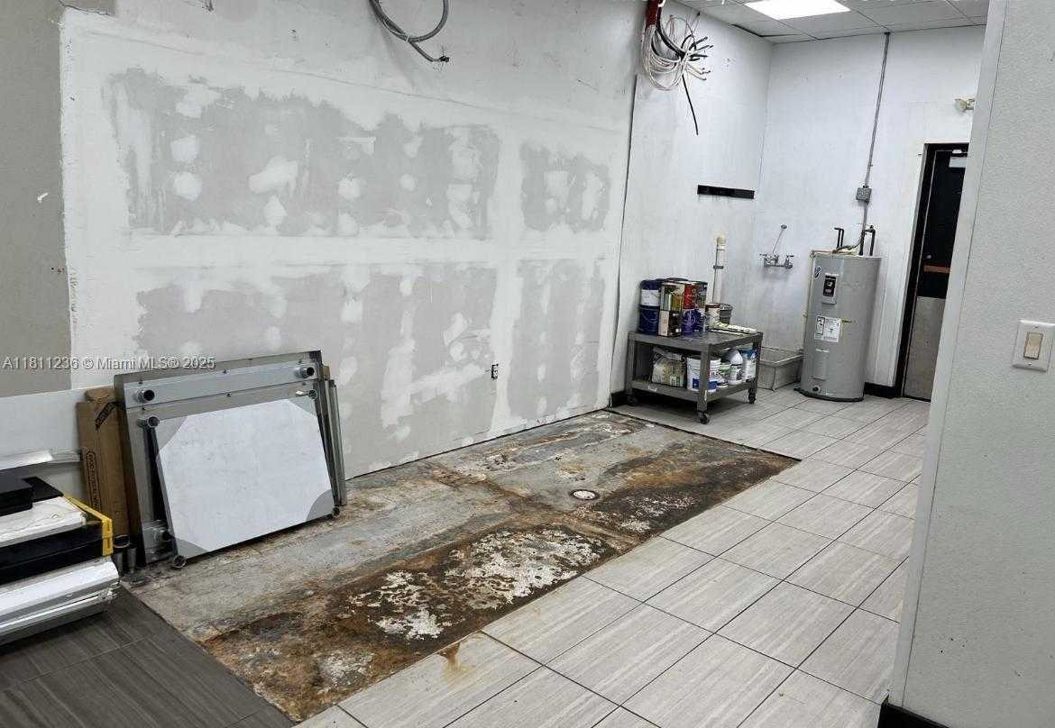 Small Image of 10101 WEST COMMERCIAL BLVD #10121, Tamarac Number 7