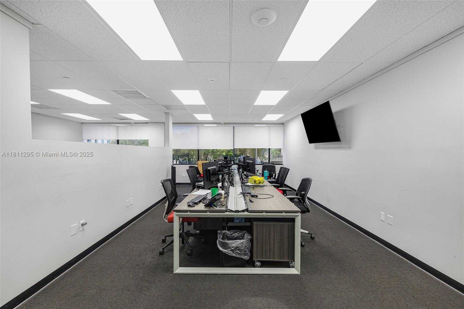 Small Image of 7300 NORTH KENDALL DR, Miami Number 10