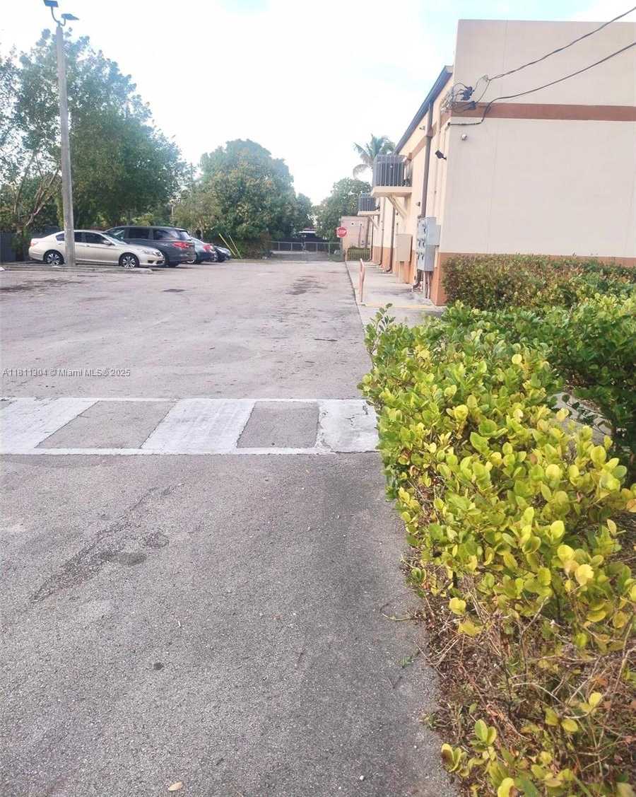 Small Image of 9150 22nd Ave, Miami, FL 33147, USA Number 14