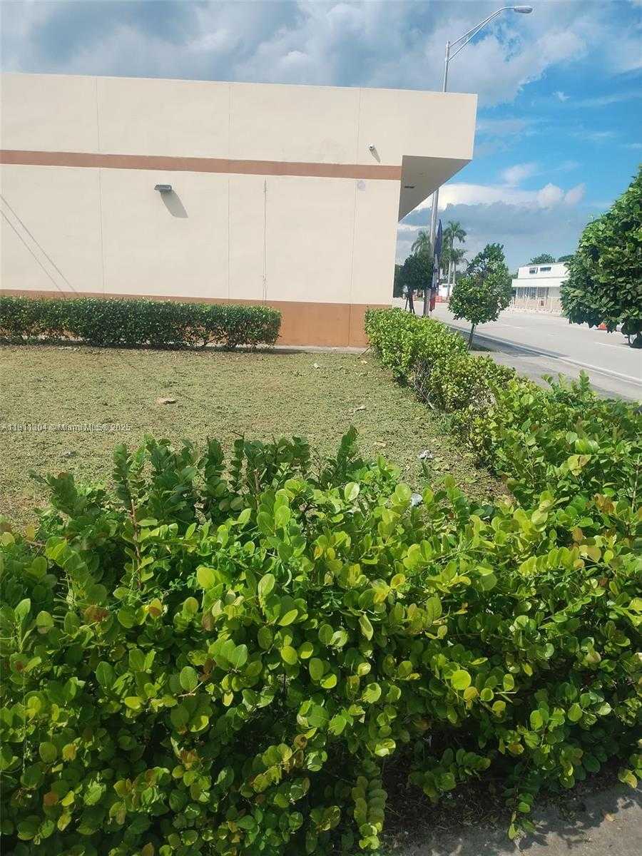 Small Image of 9150 22nd Ave, Miami, FL 33147, USA Number 15