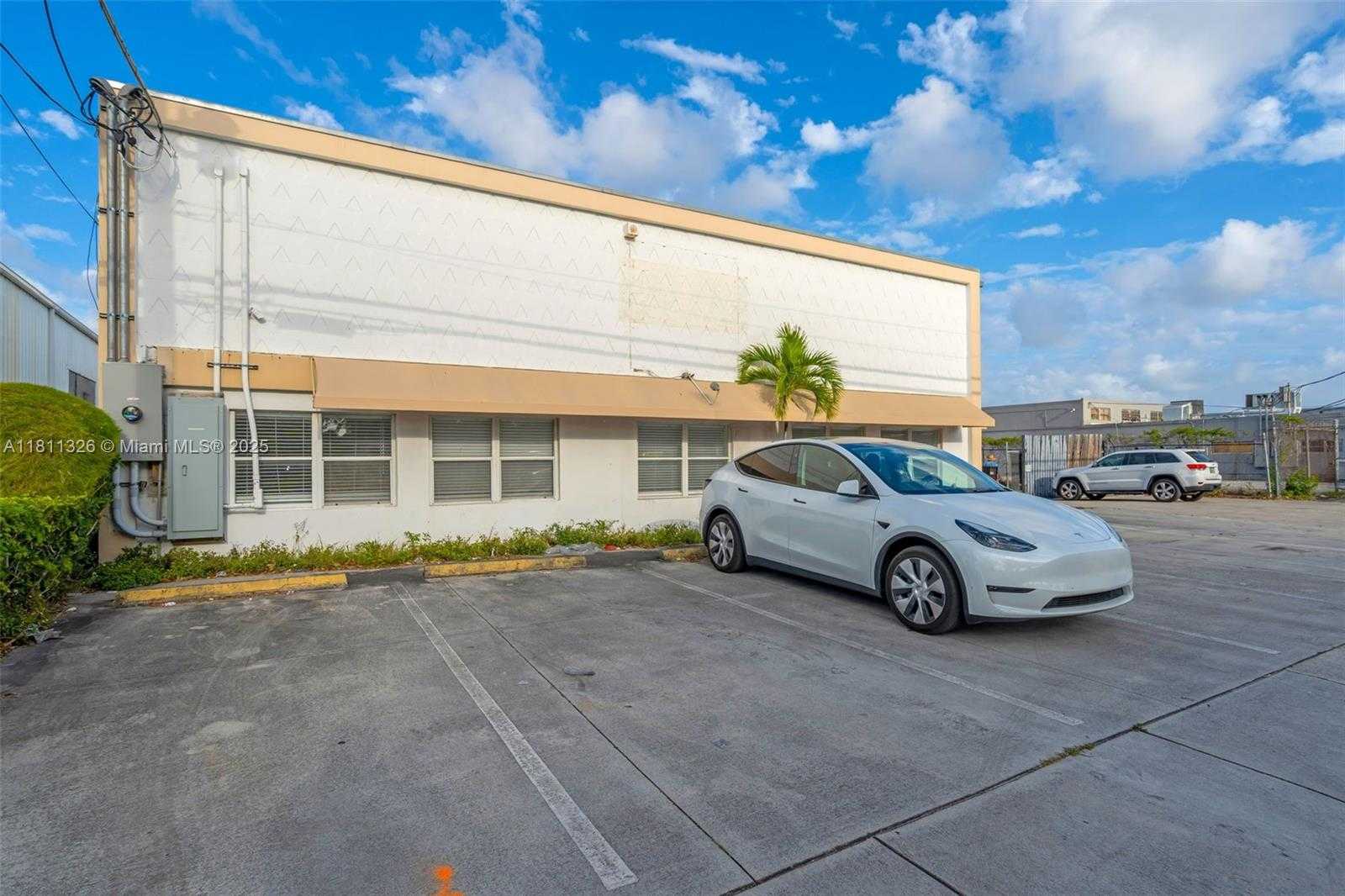 Small Image of 1226 NORTH WEST 23RD AVE, Fort Lauderdale Number 3