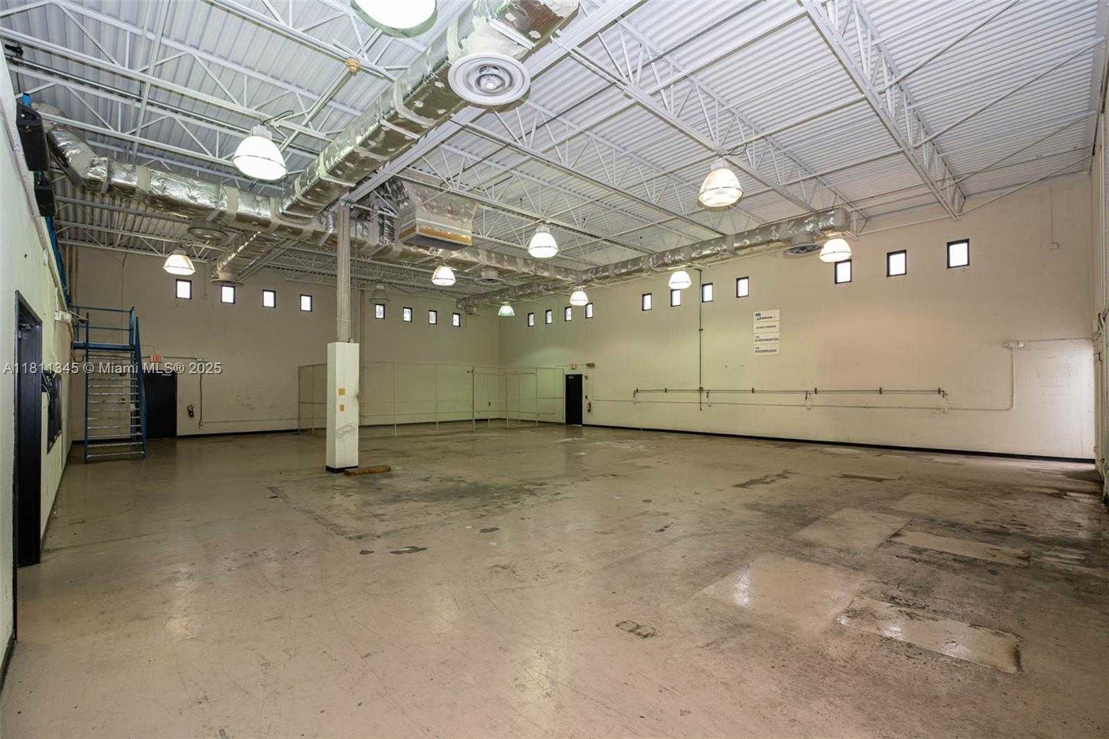 Small Image of 3541 NORTH WEST 53RD ST, Fort Lauderdale Number 5