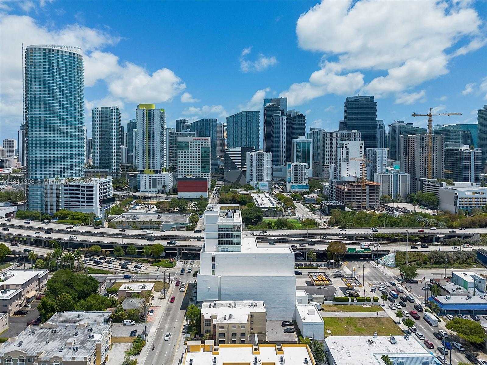 Small Image of 420 SOUTH WEST 7TH ST #1215, Miami Number 18