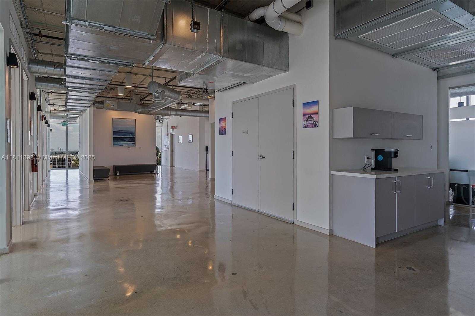 Small Image of 420 SOUTH WEST 7TH ST #1215, Miami Number 4