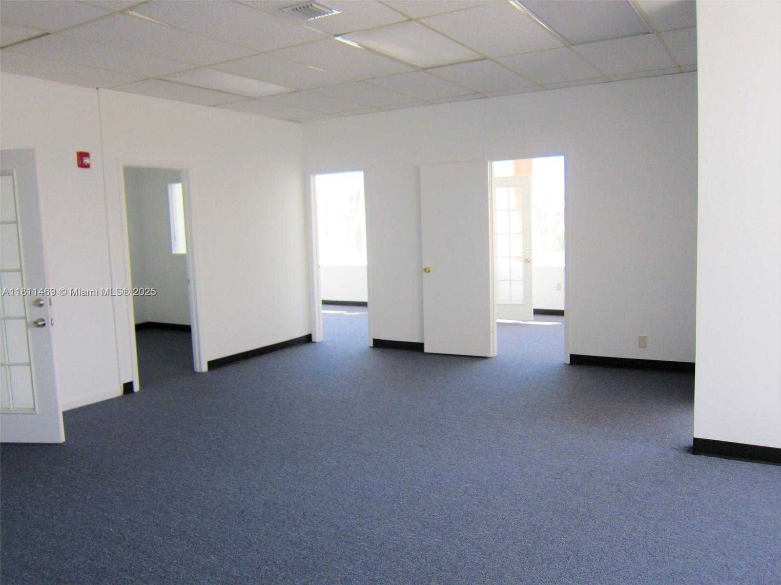 Small Image of Miramar Number 4