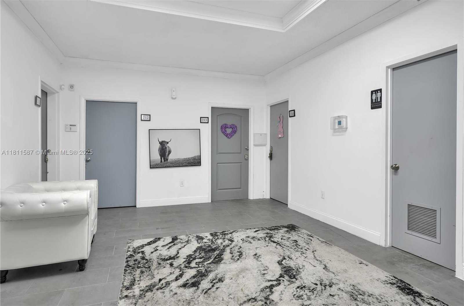 Small Image of 6011 RODMAN ST #107, Hollywood Number 11