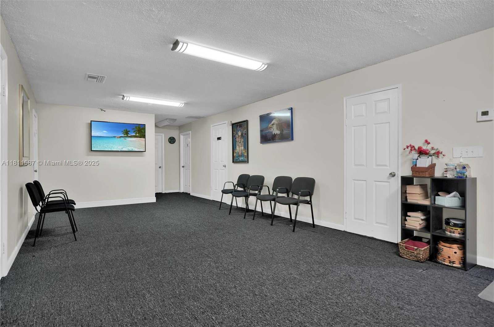 Small Image of 6011 RODMAN ST #107, Hollywood Number 15