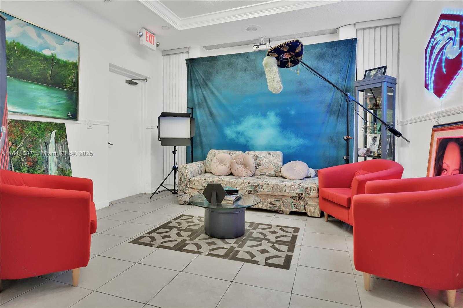 Small Image of 6011 RODMAN ST #107, Hollywood Number 16