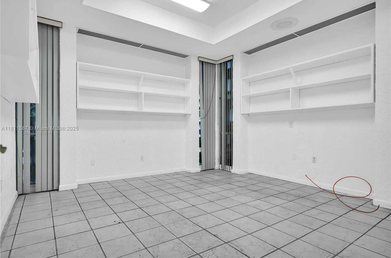 Small Image of 6011 RODMAN ST #107, Hollywood Number 20