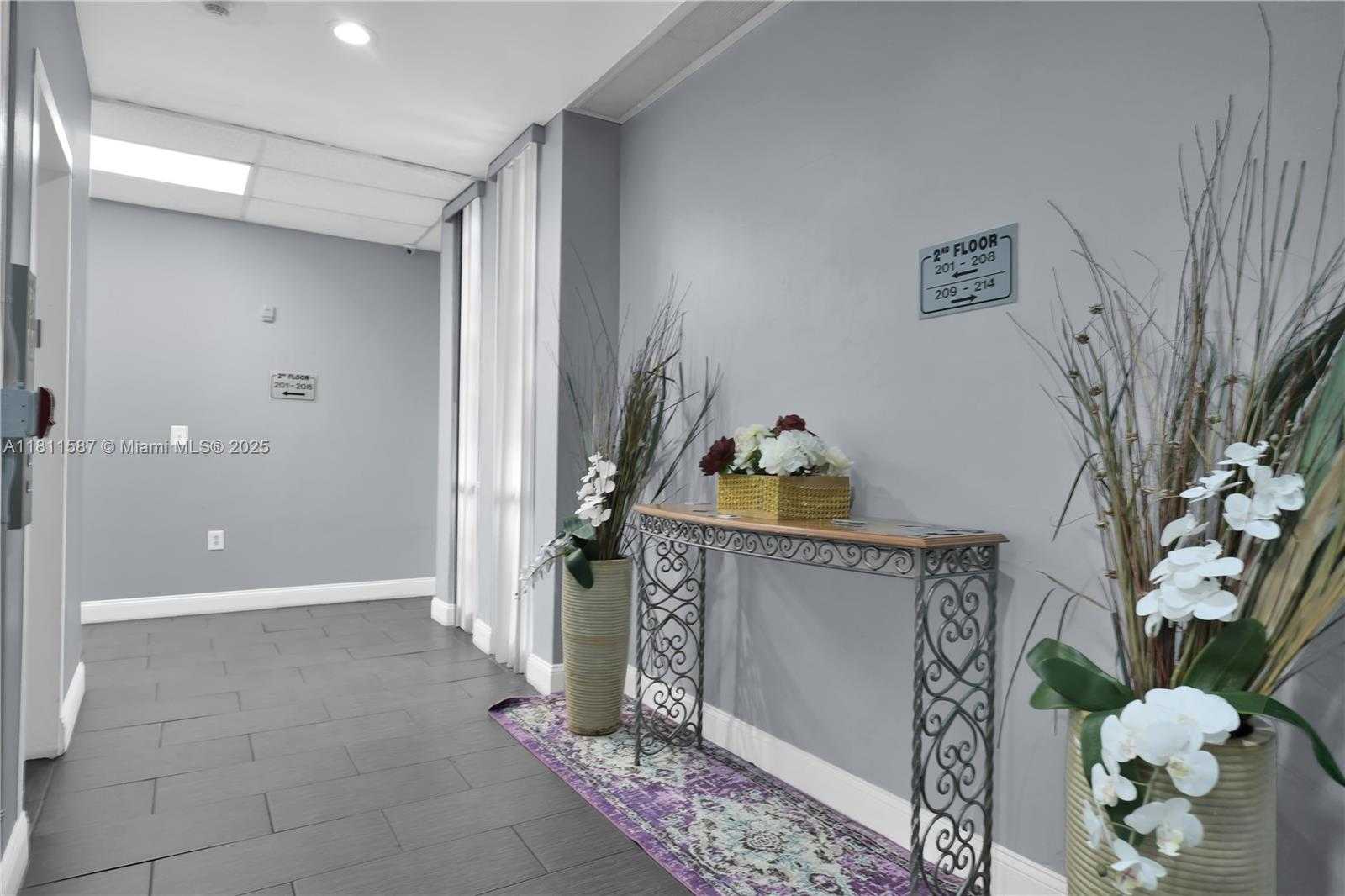 Small Image of 6011 RODMAN ST #107, Hollywood Number 6