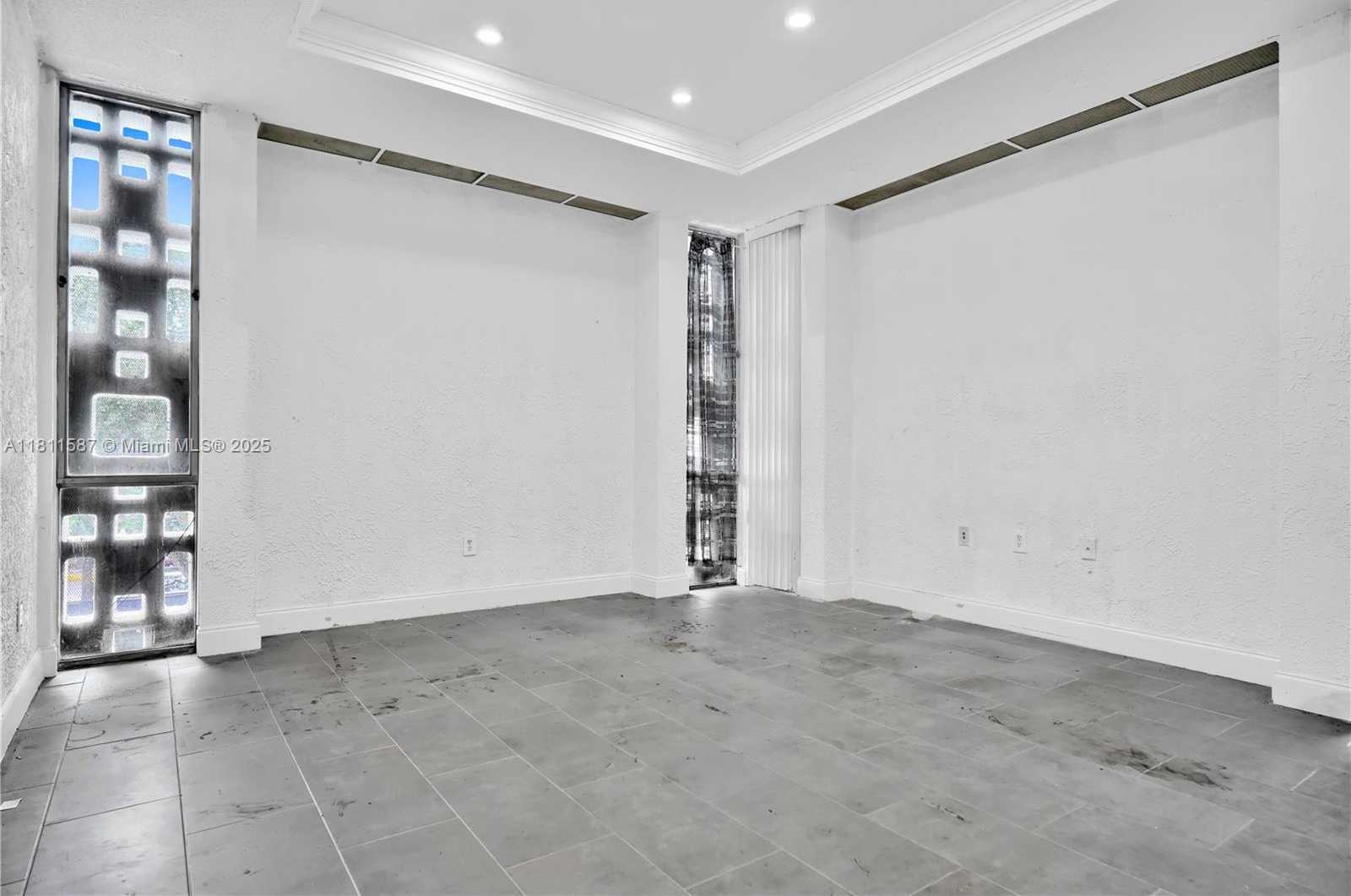 Small Image of 6011 RODMAN ST #107, Hollywood Number 7