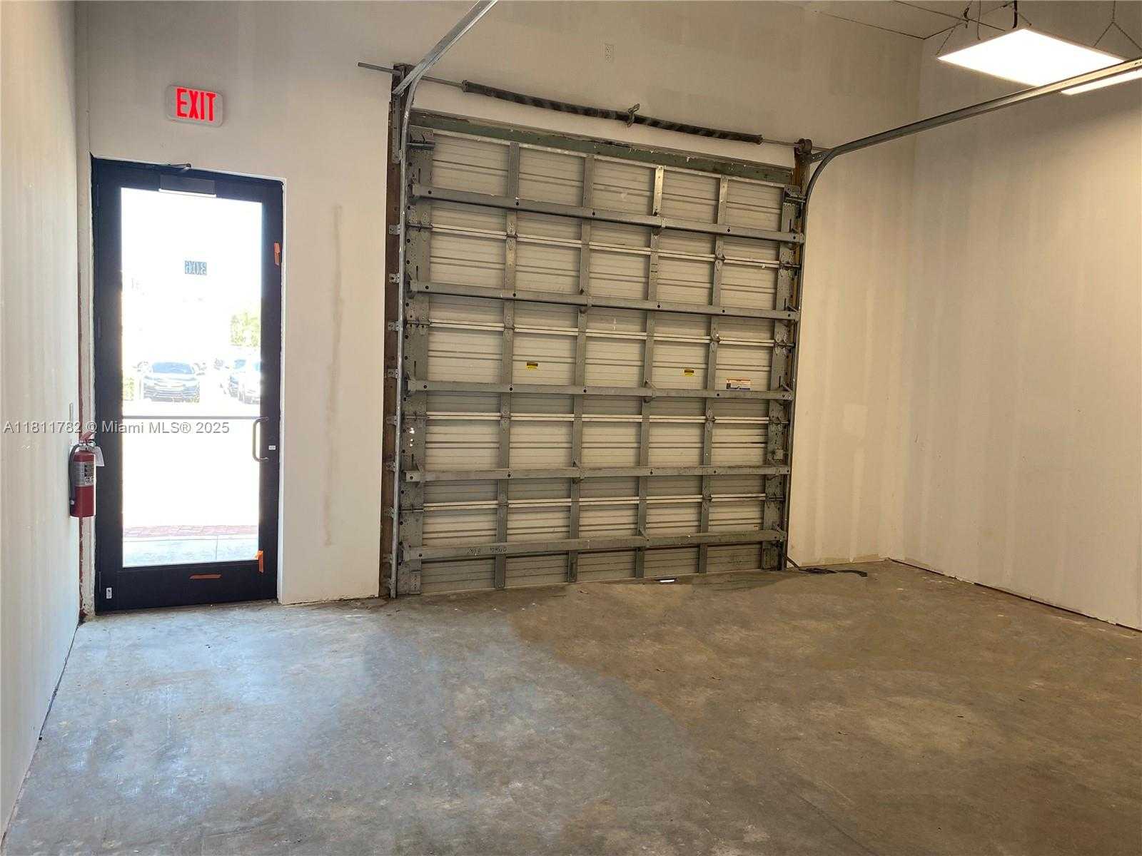 Small Image of 300 SOUTH WEST 17TH AVE #4, Miami Number 7