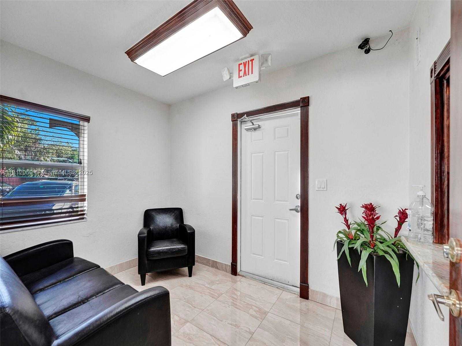 Small Image of 2600 NORTH ANDREWS AVE, Wilton Manors Number 11