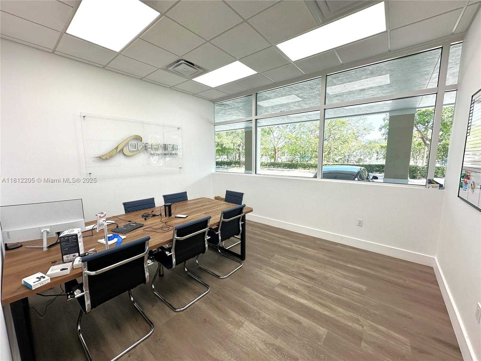 Small Image of 4875 VOLUNTEER RD #200, Davie Number 7
