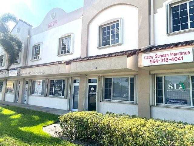 Small Image of 6099 STIRLING RD #103, Davie Number 3