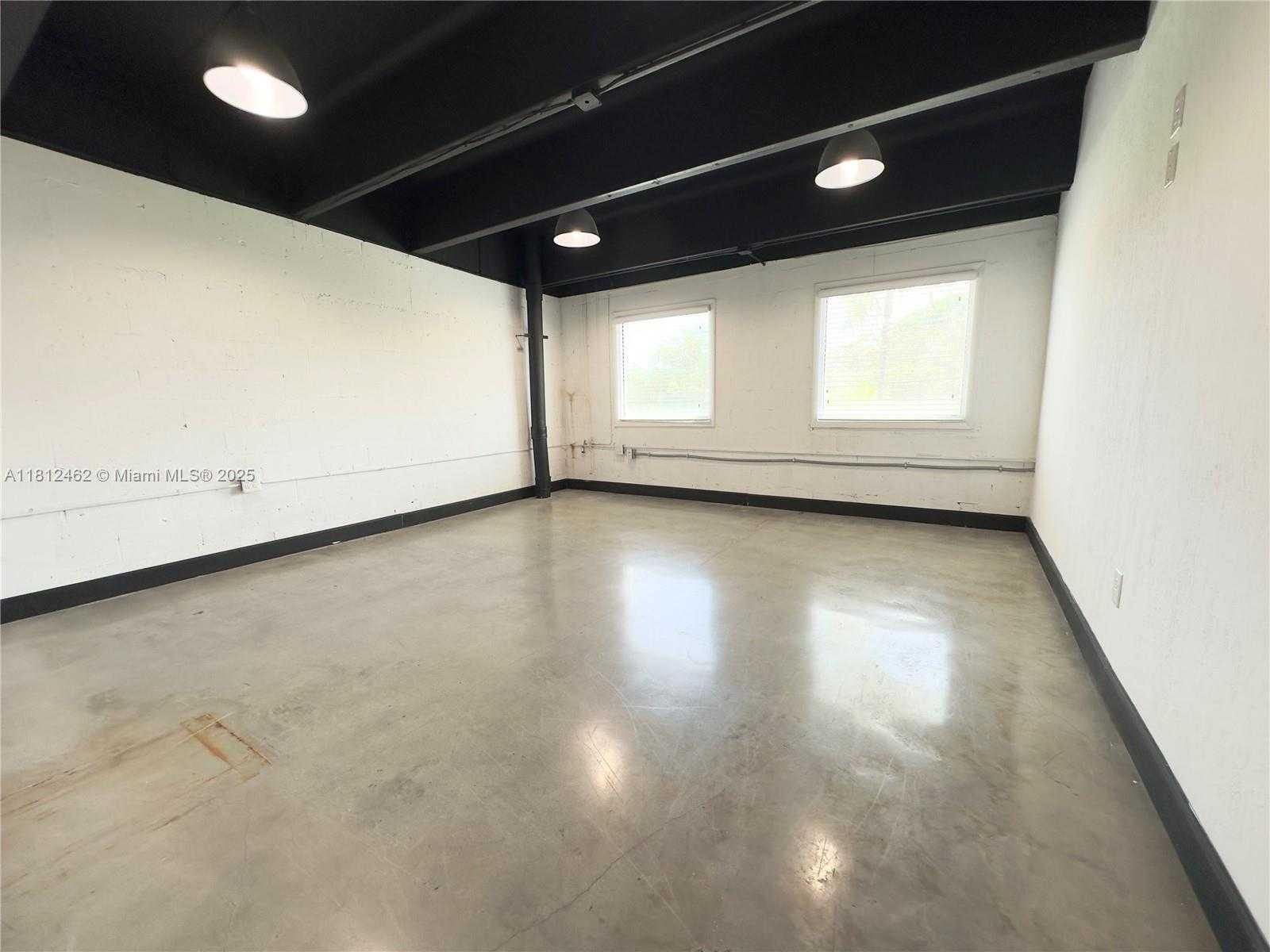 Small Image of 10815 NORTH WEST 33RD ST, Doral Number 11