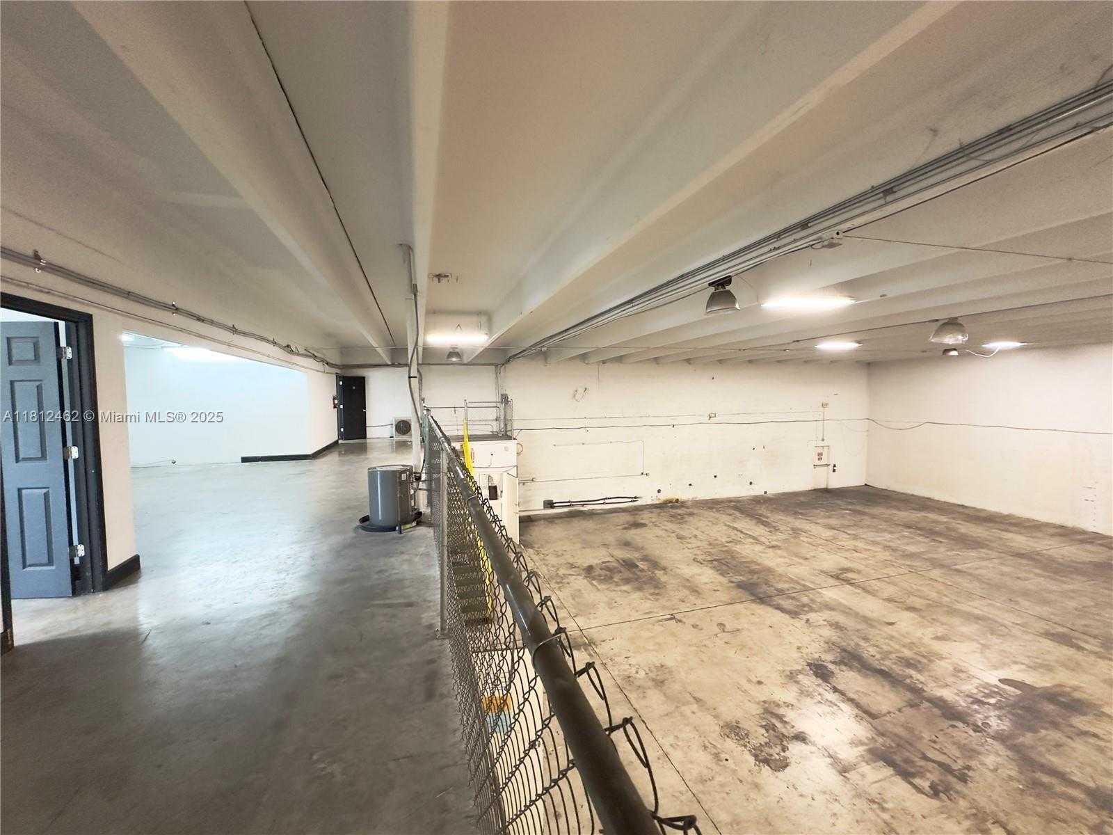 Small Image of 10815 NORTH WEST 33RD ST, Doral Number 16