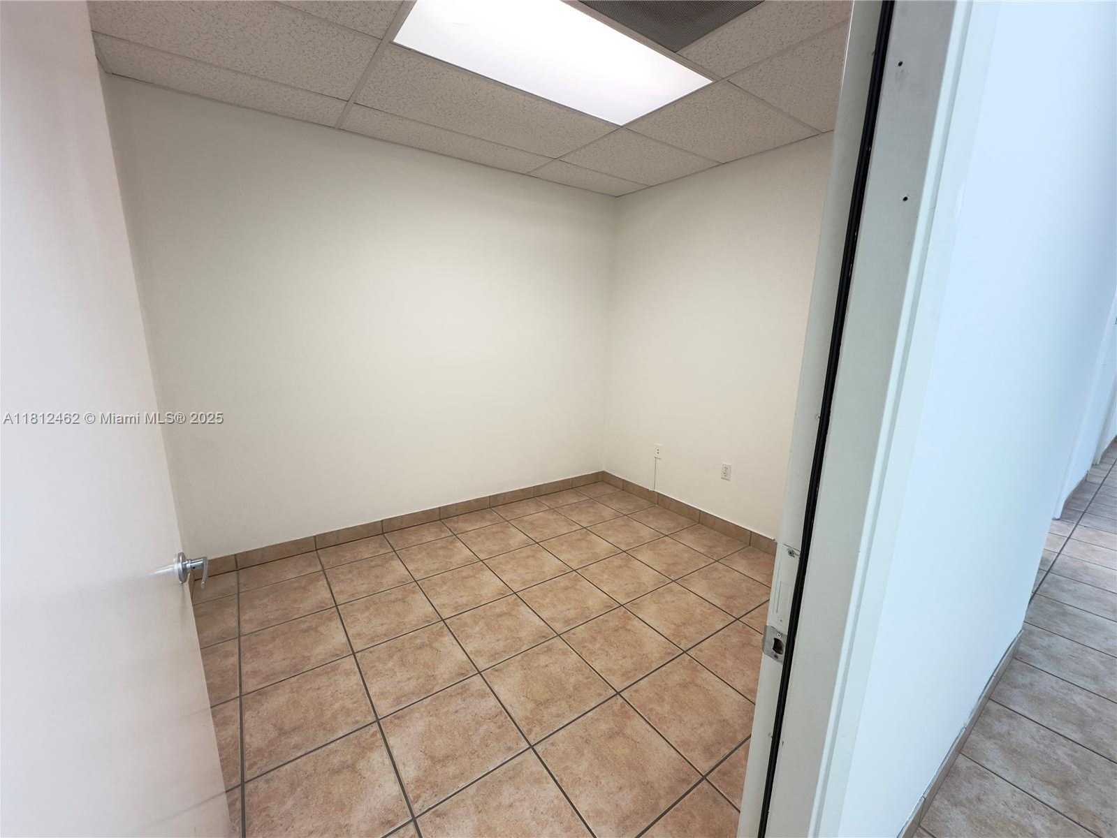 Small Image of 10815 NORTH WEST 33RD ST, Doral Number 21