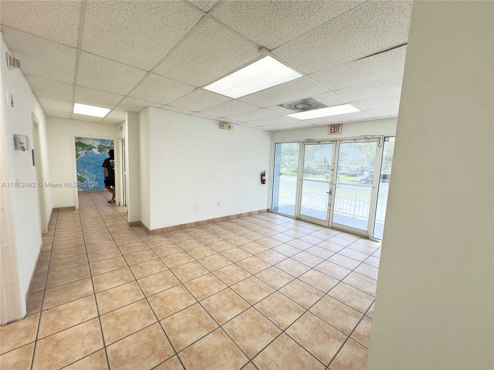 Small Image of 10815 NORTH WEST 33RD ST, Doral Number 27