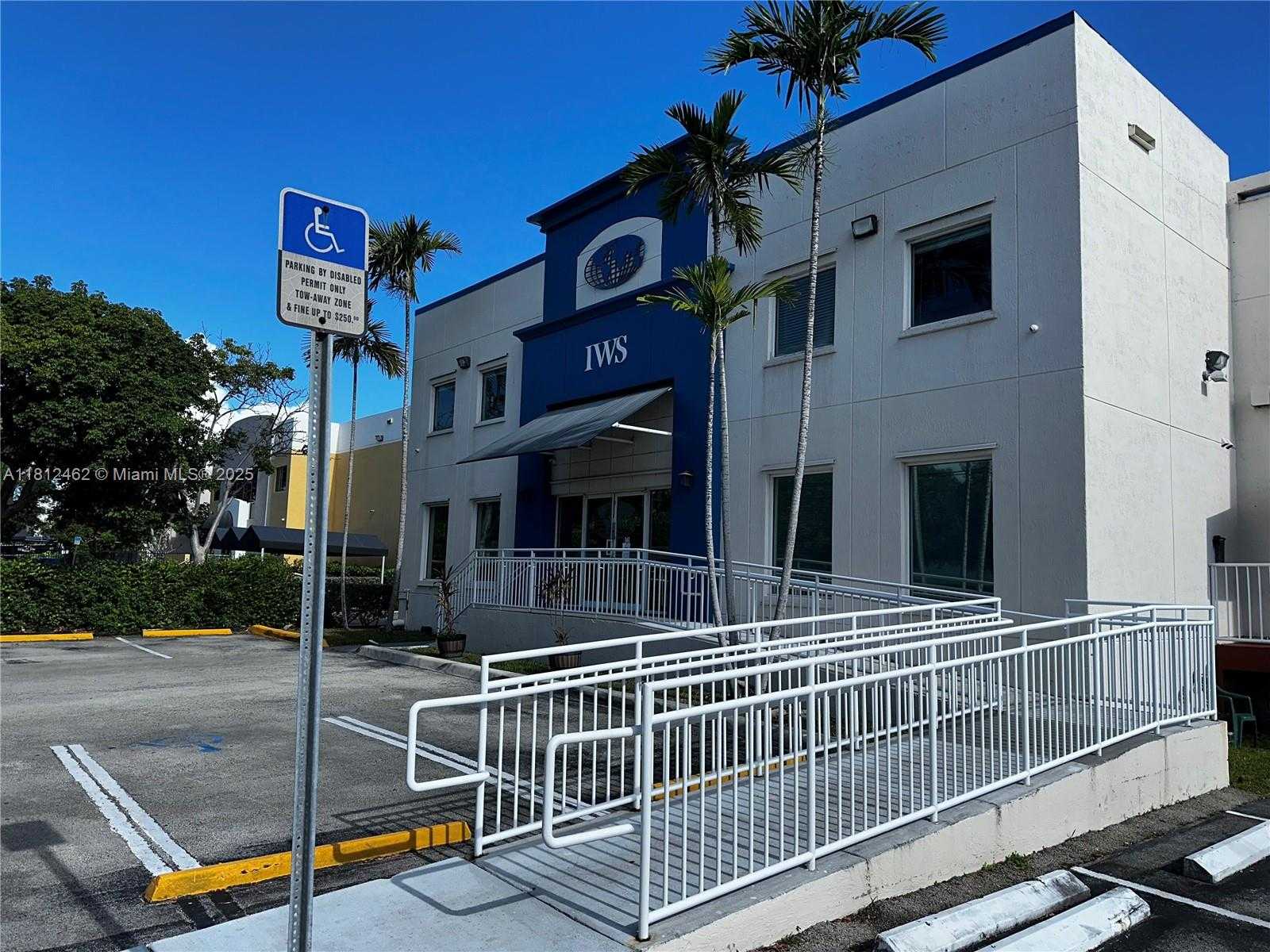 Small Image of 10815 NORTH WEST 33RD ST, Doral Number 3