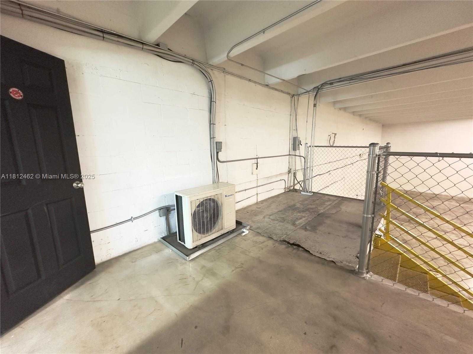 Small Image of 10815 NORTH WEST 33RD ST, Doral Number 34