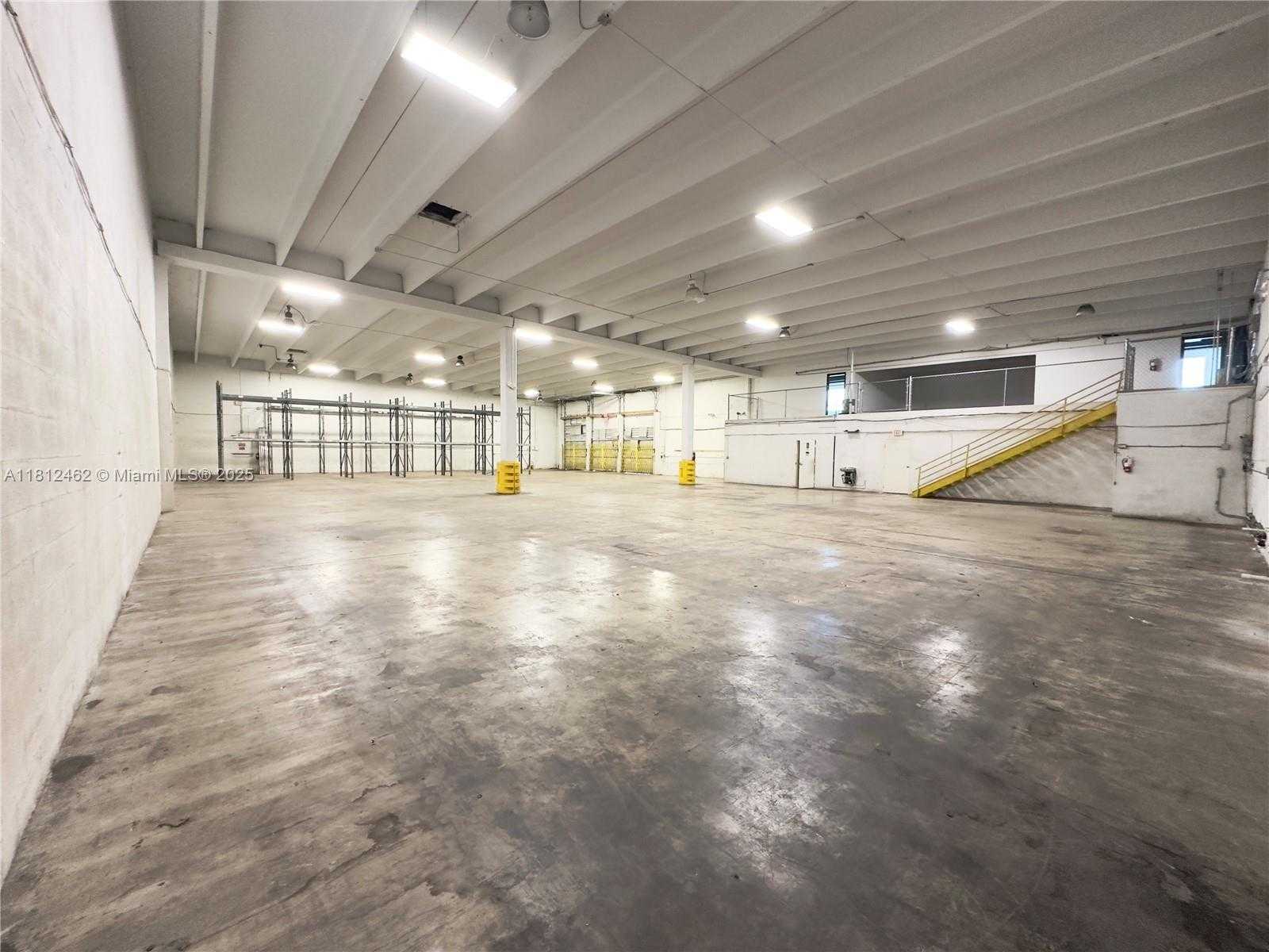 Small Image of 10815 NORTH WEST 33RD ST, Doral Number 5
