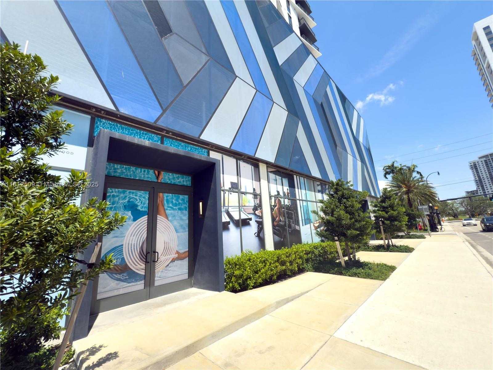 Small Image of 320 FEDERAL HWY, Hollywood Number 2