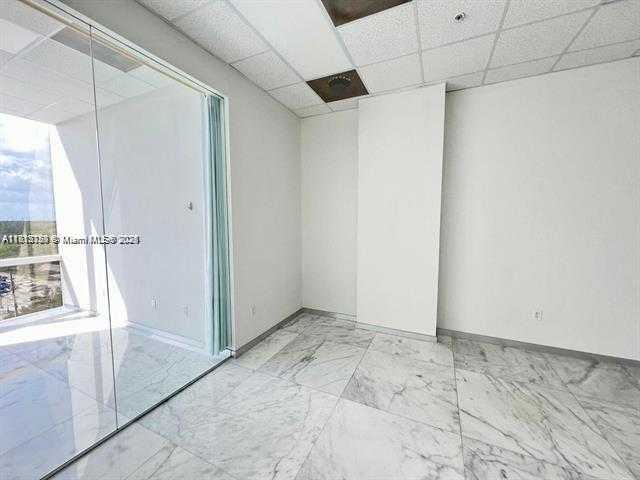Small Image of 20200 WEST DIXIE HWY 709 HWY, Miami Number 7