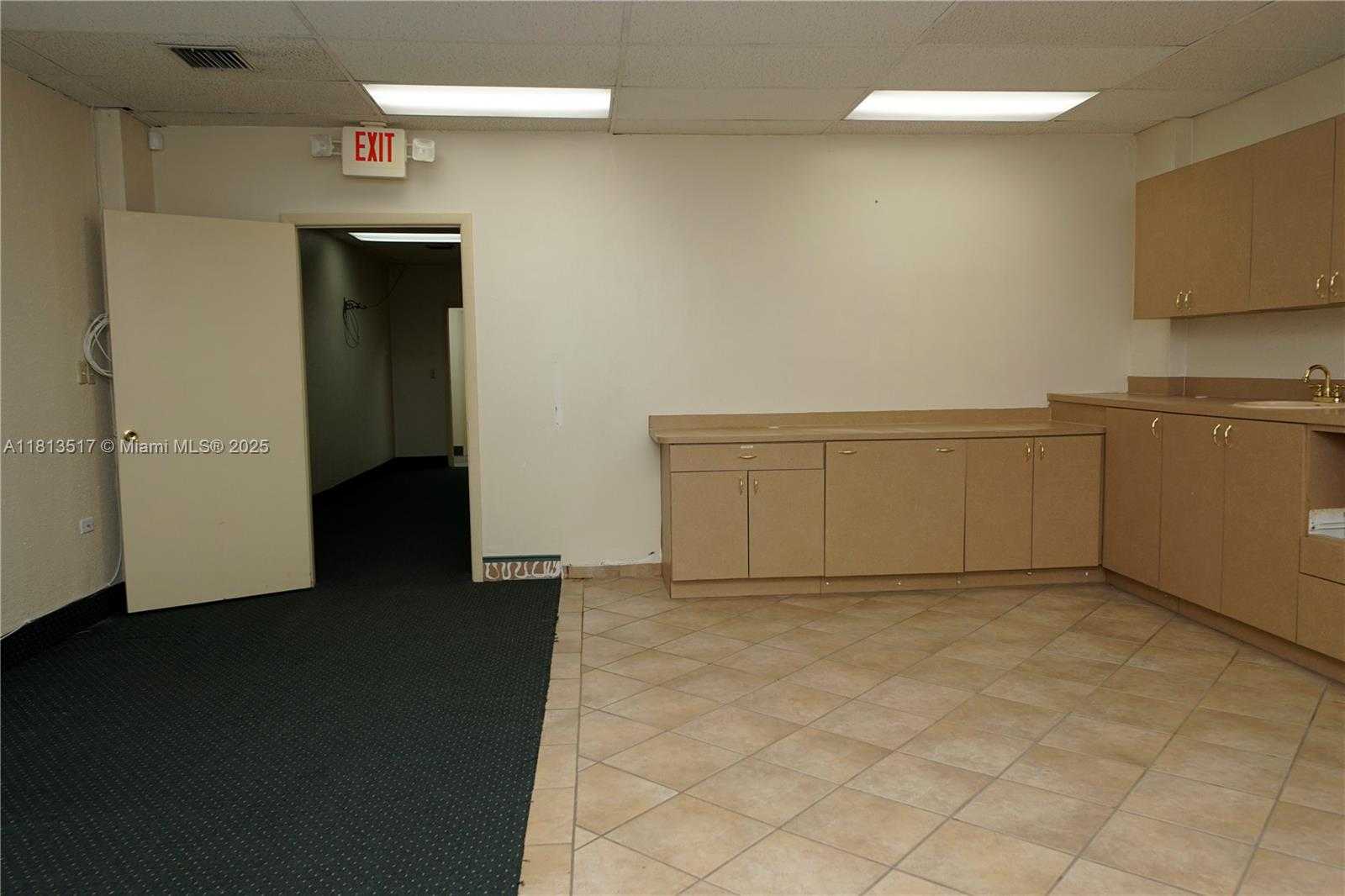 Small Image of 8500 SOUTH WEST 40TH ST, Miami Number 3