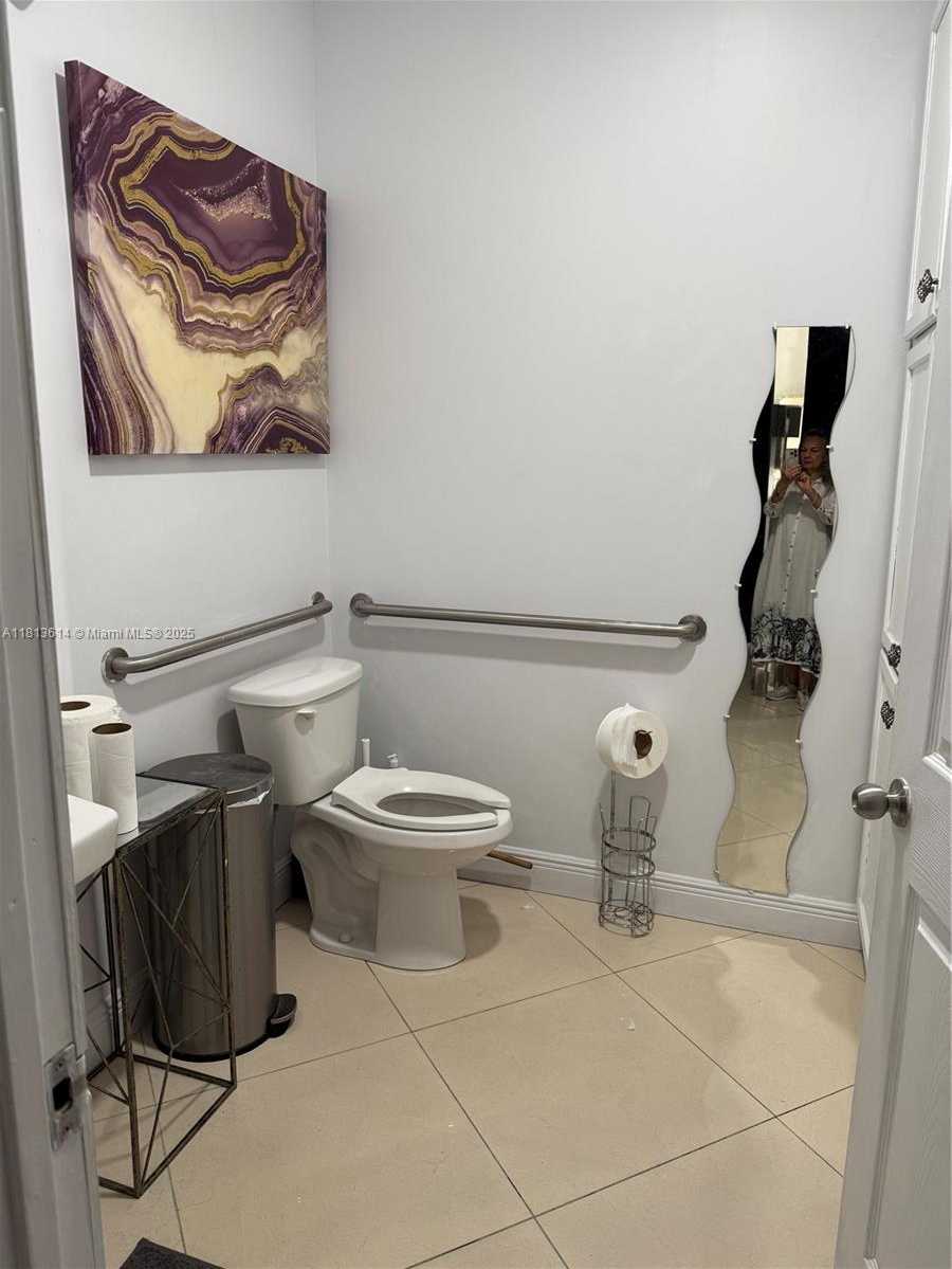 Small Image of 2030 SOUTH DOUGLAS RD #114, Coral Gables Number 12