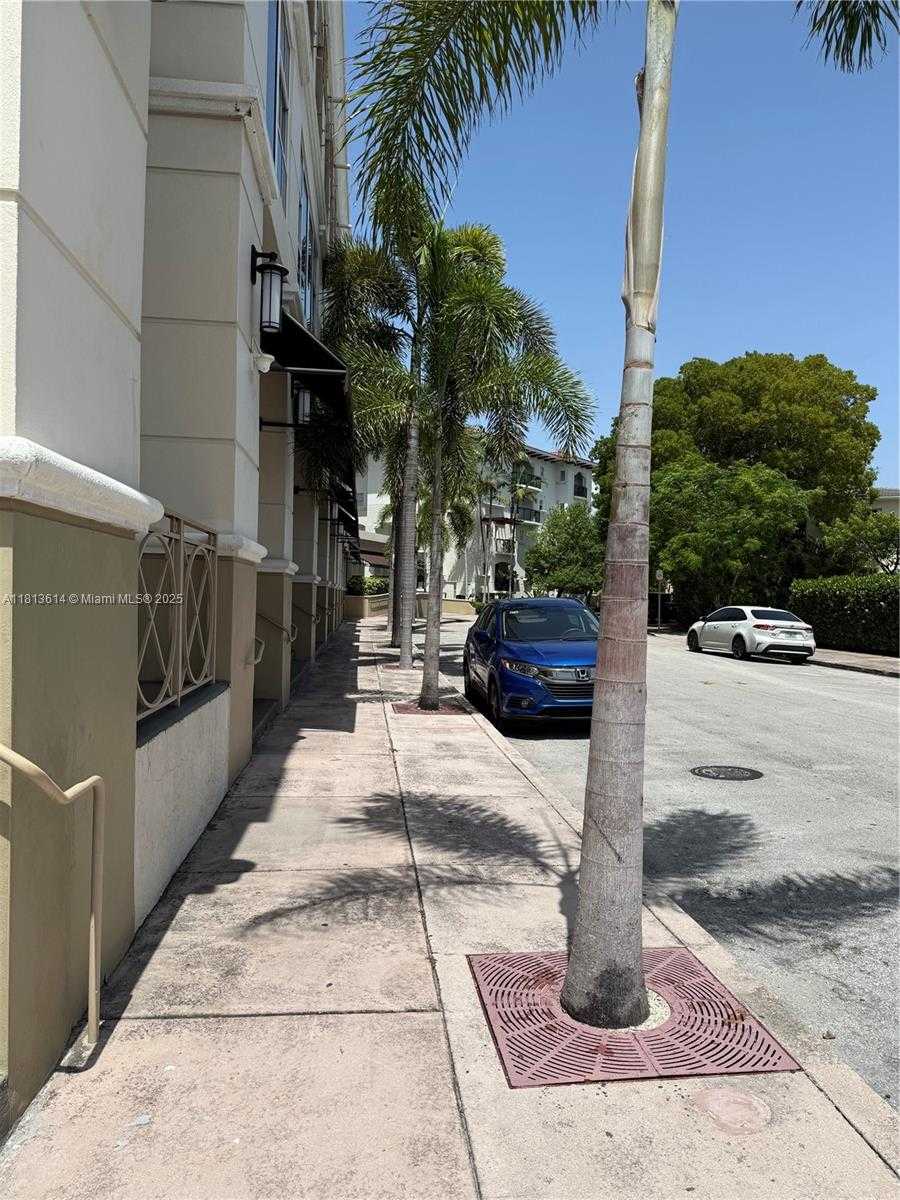 Small Image of 2030 SOUTH DOUGLAS RD #114, Coral Gables Number 5