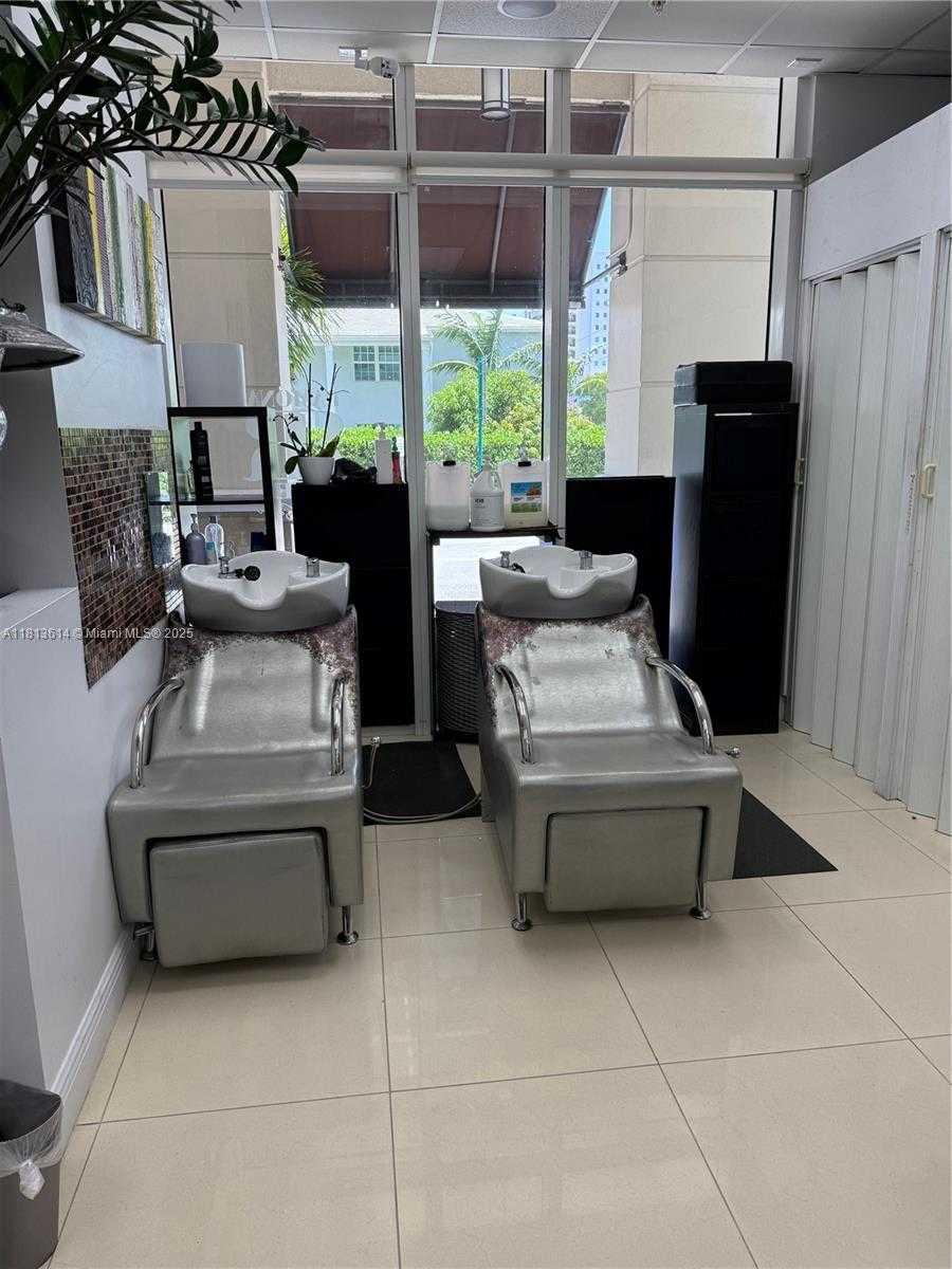 Small Image of 2030 SOUTH DOUGLAS RD #114, Coral Gables Number 9