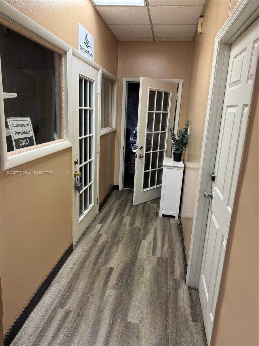 Small Image of 1510 NORTH EAST 162ND ST, North Miami Beach Number 3