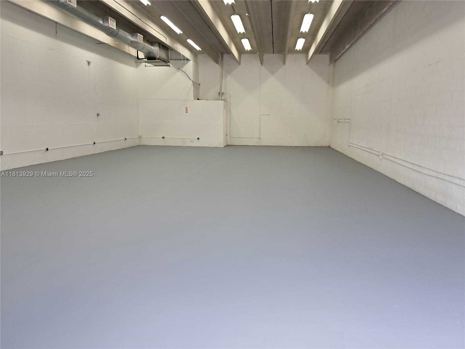 Small Image of 430 ANSIN BLVD #430G, Hallandale Beach Number 2